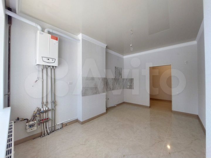 2-к. квартира, 57 м², 1/9 эт.