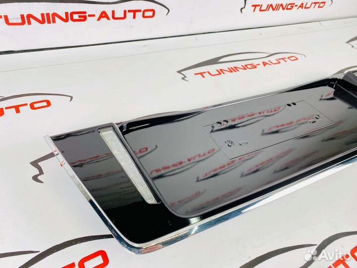 Накладка под номер на 5-ю дверь Lexus LX570 K3461