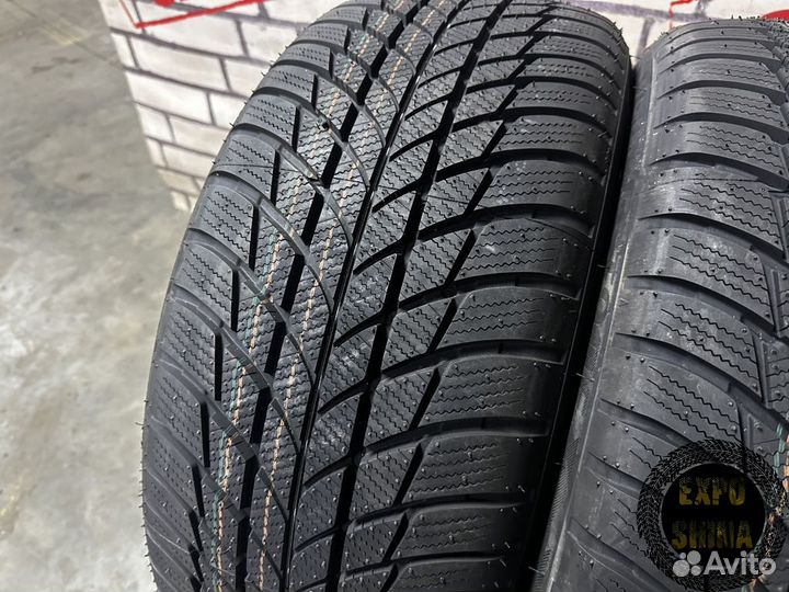 Bridgestone Blizzak LM-001 245/45 R19