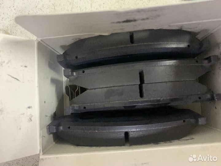 Колодки тормозные передние 410600M8XC almera N15