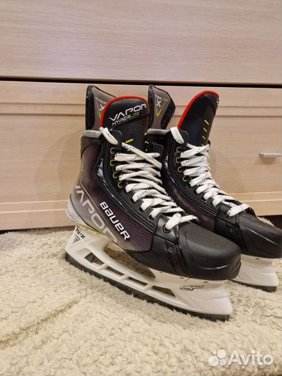 Хоккейные коньки bauer vapor hyperlite