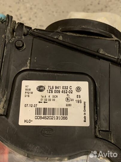 Фара правая VW Touareg gp