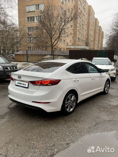 Hyundai Elantra 2.0 AT, 2016, 126 800 км