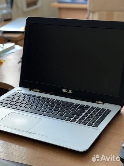 Ноутбук asus