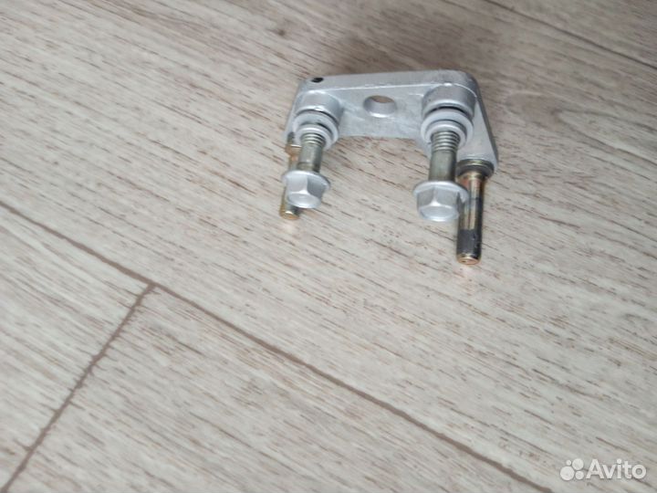 Крепление суппорта