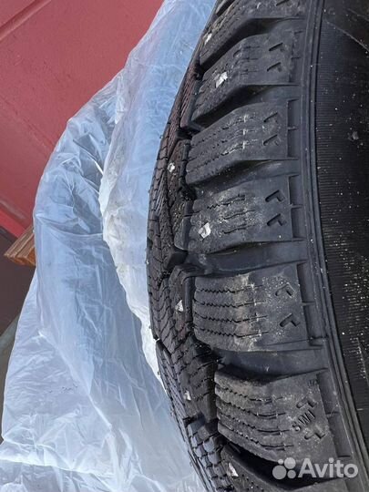 Pirelli Ice Zero 215/55 R17 98