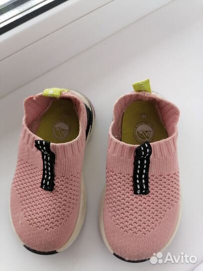 Кеды (слипоны) для девочки. Zara