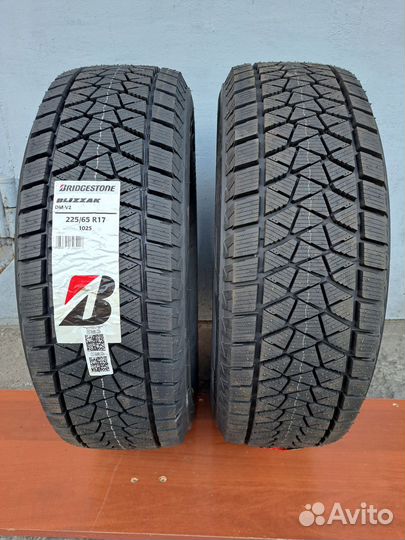 Bridgestone Blizzak DM-V2 225/65 R17 102S