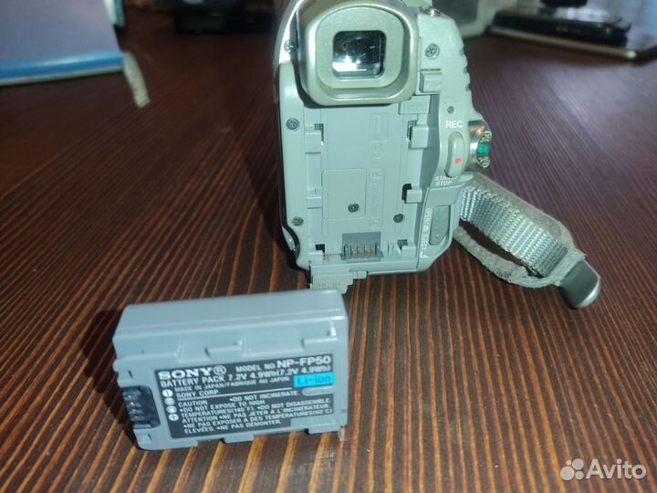 Видеокамера Sony DCR-HC30E