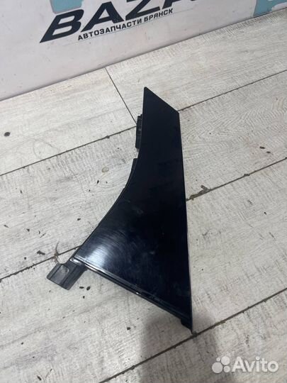 Накладка задней левой двери Ford Focus 3