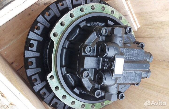 Редуктор хода с мотором Hitachi ZX330-163