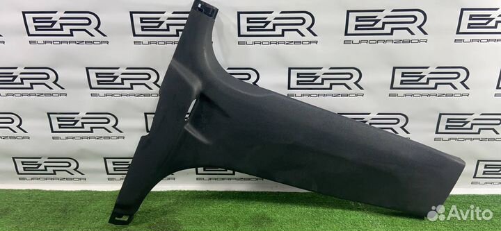 Обшивка стойки центральная левая Kia Sorento 3