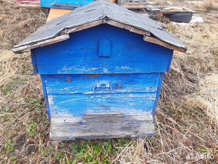 Домики (улеи)для пчел