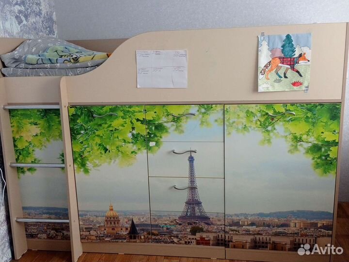 Кровать чердак со столом и шкафом