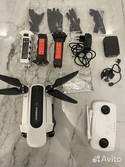 Квадрокоптер hubsan zino