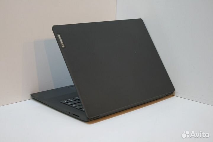 Компактный ультрабук Lenovo AMD Gold/ SSD/ 14