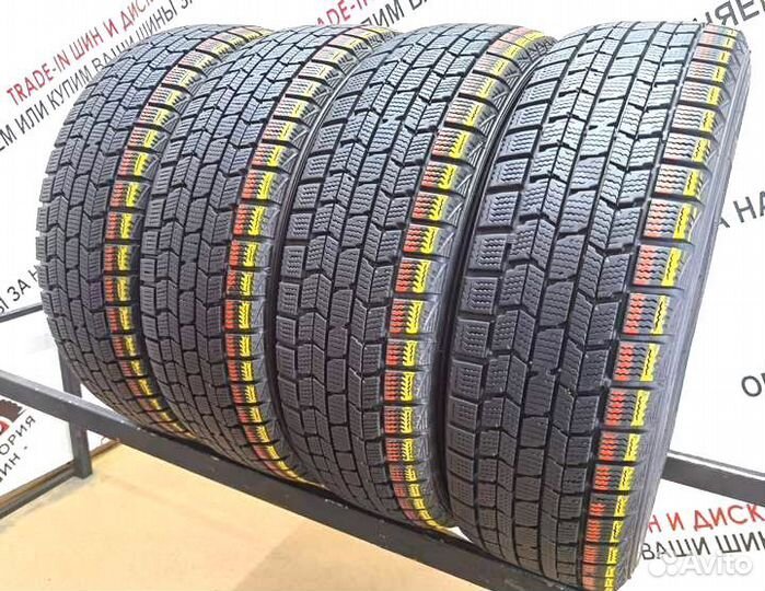 Dunlop DSX-2 215/45 R17 82L