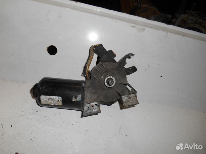 Моторчик дворников saab 9-3