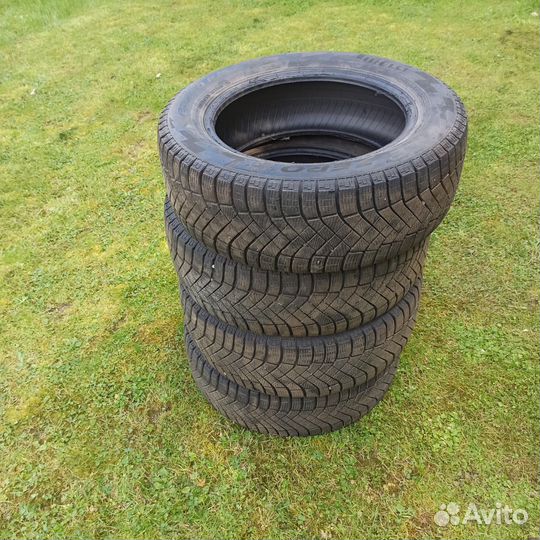 Pirelli Ice Zero FR 205/60 R16 96