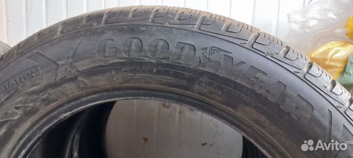 Goodyear UltraGrip Ice 255/55 R18 109