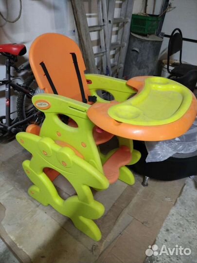 Детский столик и стул для кормления