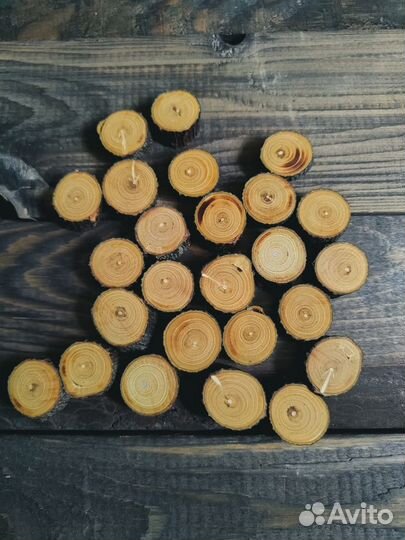 Скандинавские руны старший футарк из ясеня