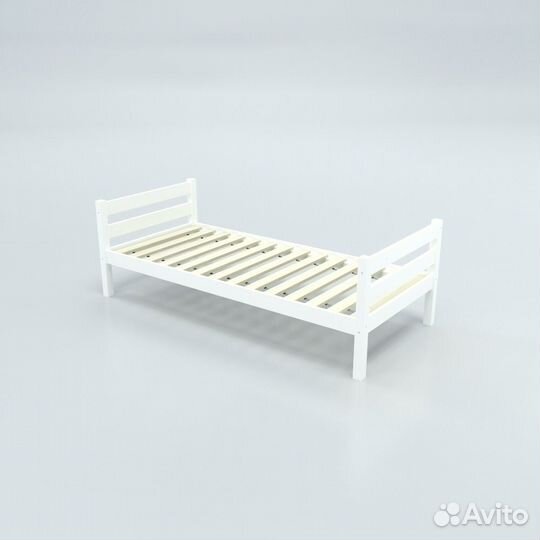 Кровать в детскую в наличии