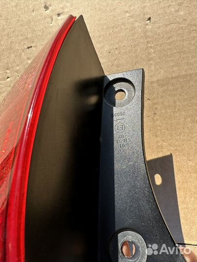 Фонарь задний правый Nissan Qashqai j10