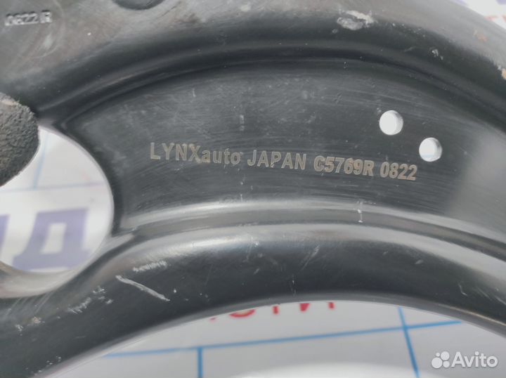 Рычаг передний правый Volkswagen Tiguan (Mk2) 3Q0407152N. Аналог lynxauto japan