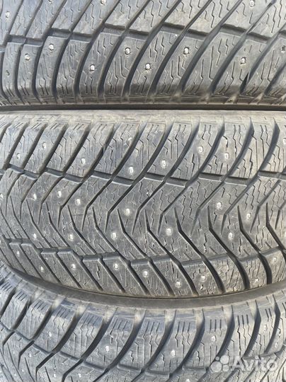 Yokohama Ice Guard IG65 235/55 R19 105T