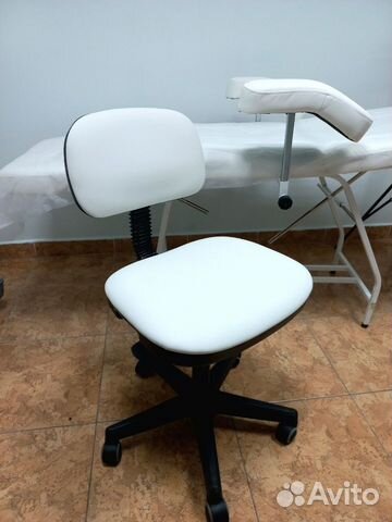 Стул для бьюти-мастера