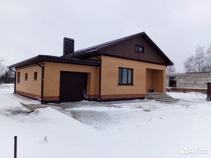 Каменщики, бетонщики, строители прораб
