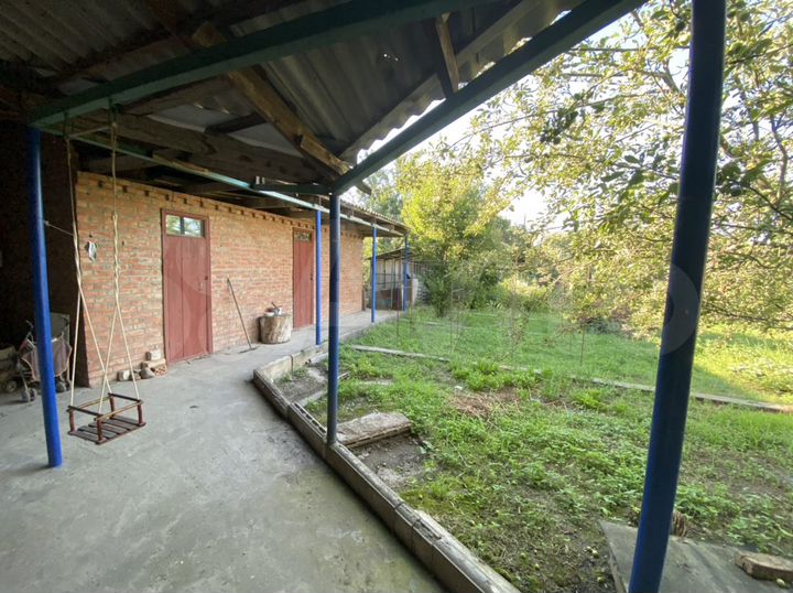 Дом 240 м² на участке 6 сот.