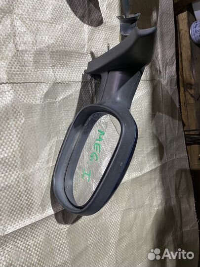 Зеркало правое Рено Меган 1