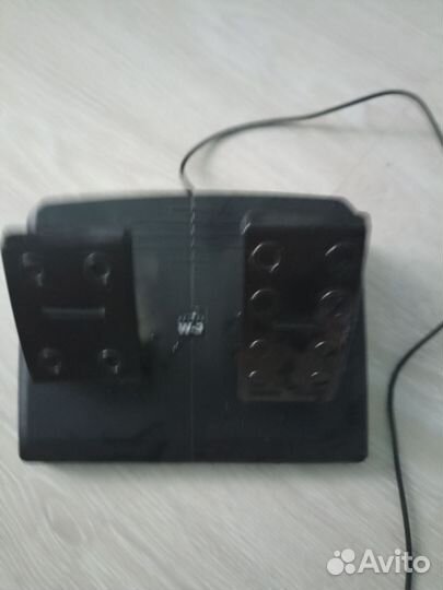 Игровой руль с педалями Oklick W-3 Sportline