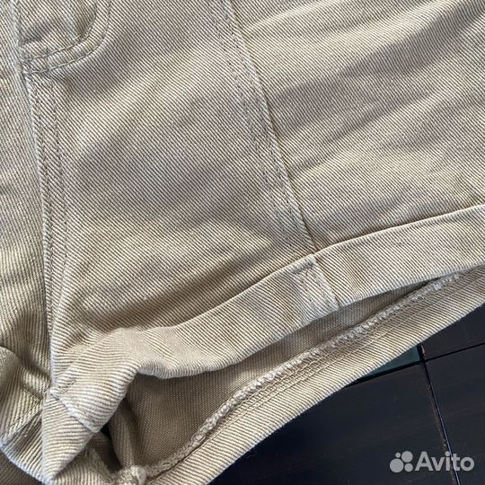 Джинсовые шорты