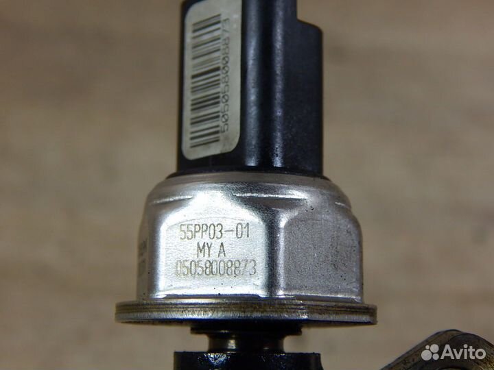 Рампа топливная Renault Megane 2 / Scenic 2 1,5dci