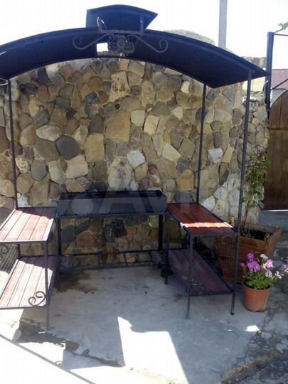 Комната 22 м² в 9-к., 1/3 эт.