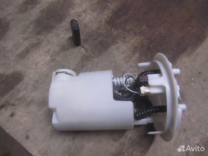 Насос топливный электрический для Peugeot 206