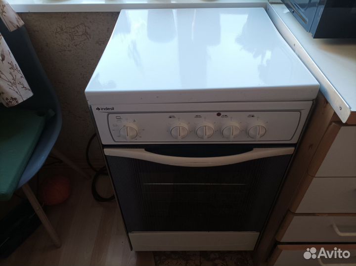 Плита электрическая Indesit KG 3043 WE/R