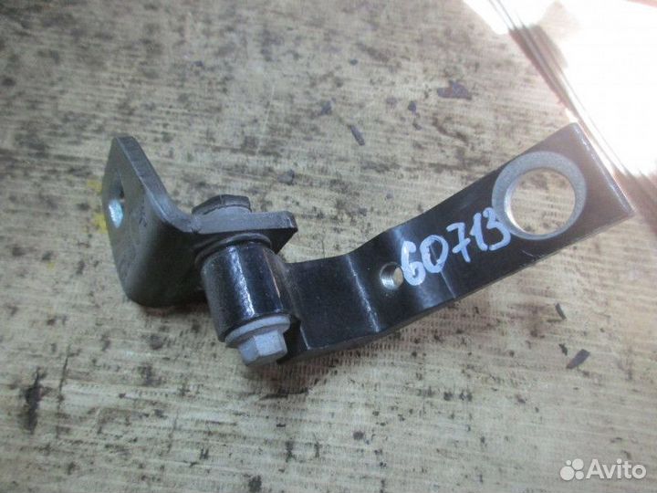 Петля двери задней правой верхняя Ford Focus III 2