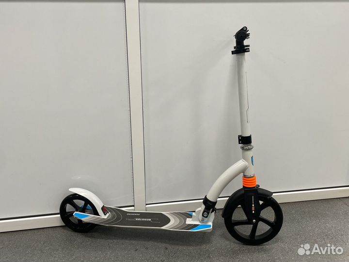 Самокат с амортизатором