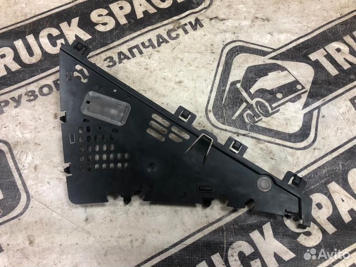 1880136 Пластина приборной панели Scania