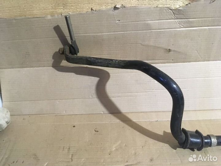 Стабилизатор передний Toyota Camry