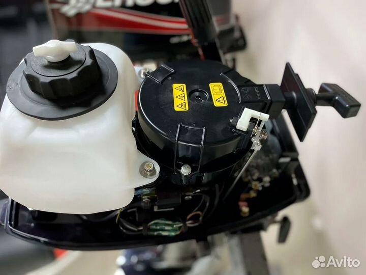 Лодочный мотор Tohatsu (Тохатсу) M 5 BD S Витринны