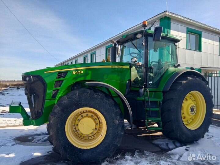 Трактор John Deere 8430, 2008