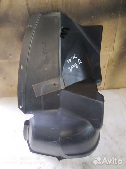 Подкрылок Jeep Grand Cherokee wk 1