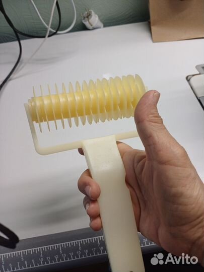 Кулинарный резак для теста