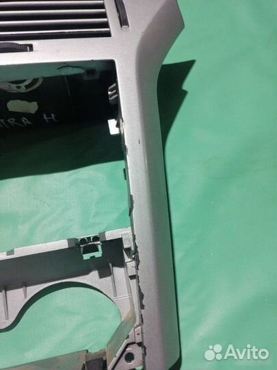 Центральная консоль Opel Astra H