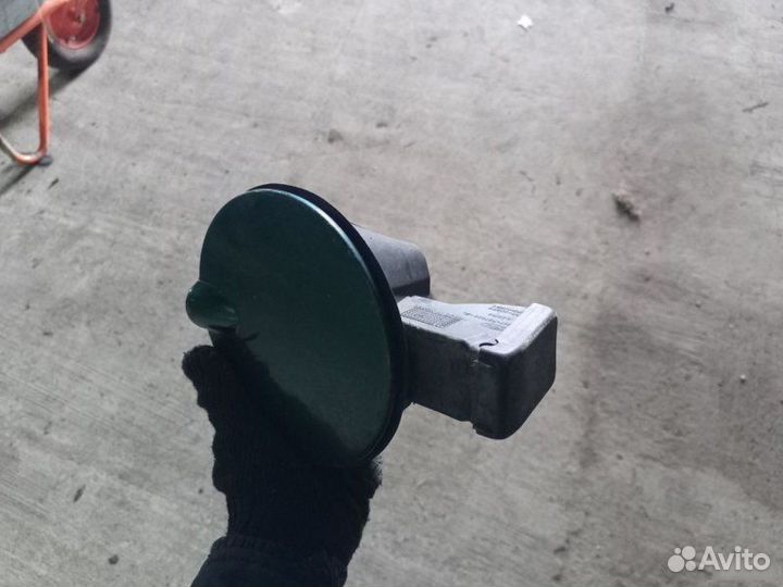 Лючок бензобака Ford Focus